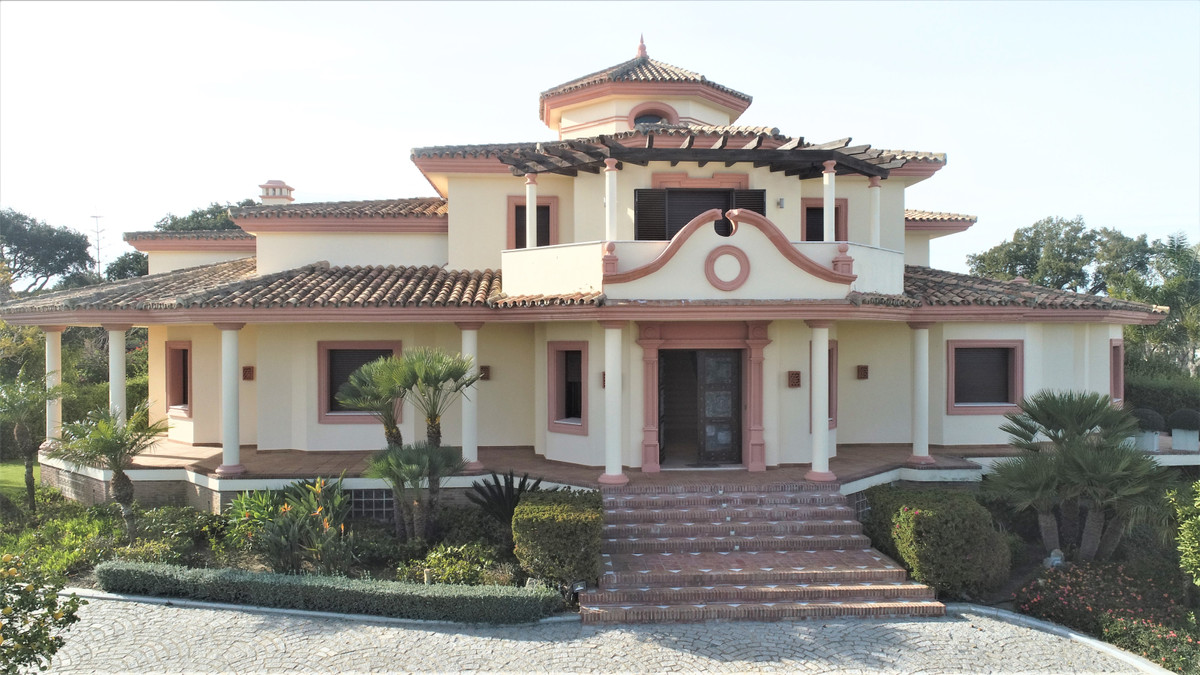 Villa for sale in Sotogrande 1,750,000€